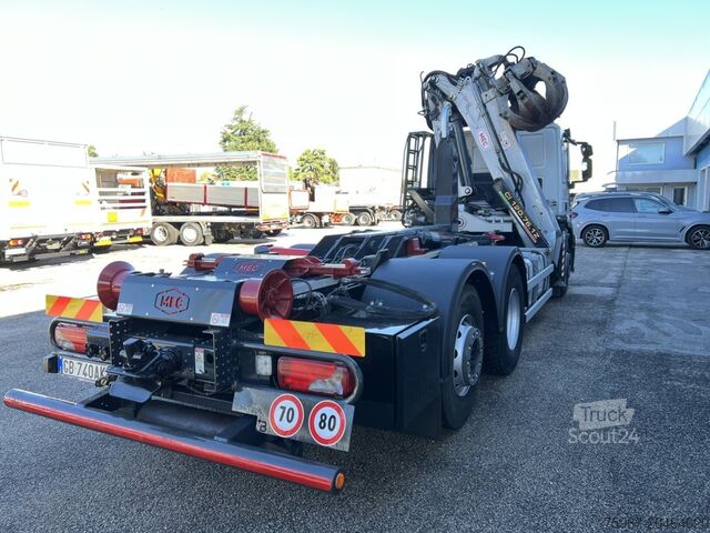 Abrollkipper mit Kran Iveco Stralis 480