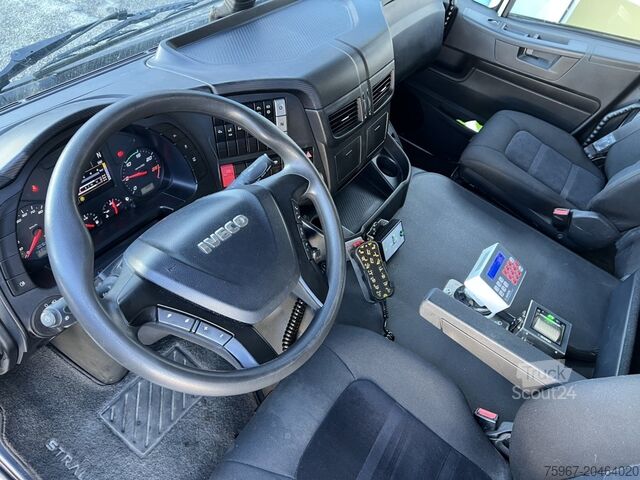 Abrollkipper mit Kran Iveco Stralis 480