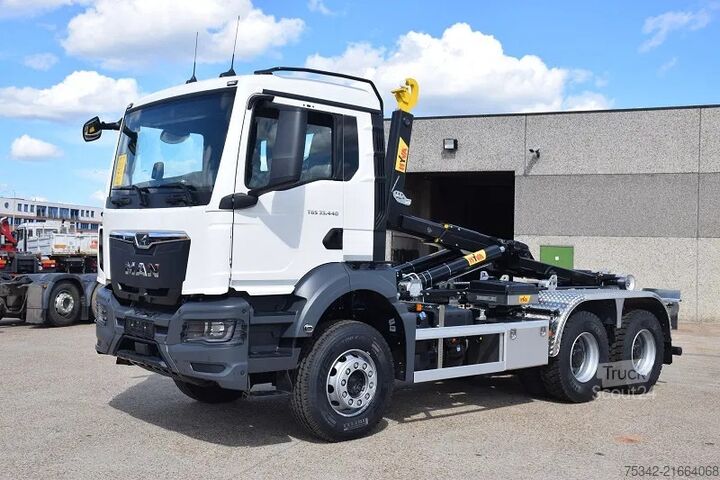 Система крюкових кронштейнів MAN TGS 33.440 NIEUW