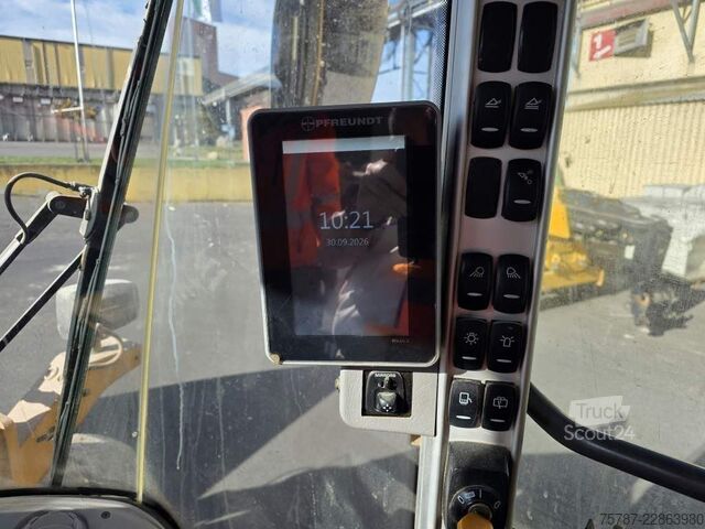 Hjullaster VOLVO L90H Radlader 4x4 Klima, Schnellwechsler