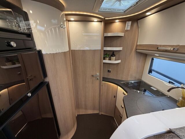 Integruota kemperis MALIBU I 490 LE Hubstützen+Solar+Lithium+Alde+Sat TV