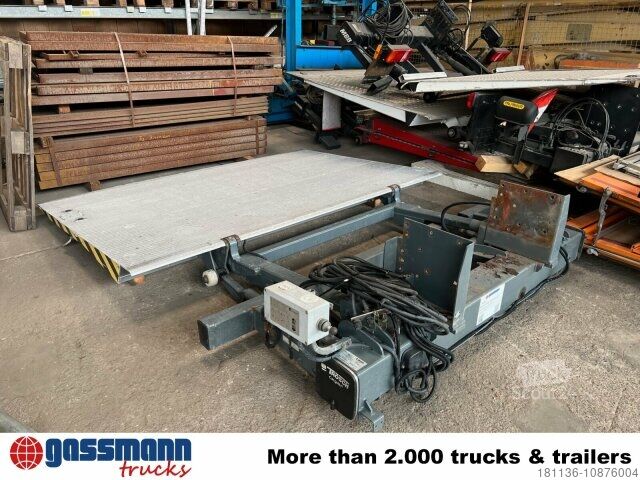 Semitrailer BC2000S4 Ladebordwand, Ex-Schweizer Armee