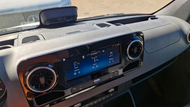 Kleinbus MERCEDES-BENZ Sprinter Lord Light 22 Sitzer 3 x Lagerfahrzeug