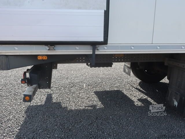 Hladilna polprikolica Schmitz Cargobull SKO 24 Rohrbahn Carrier Vector HE19