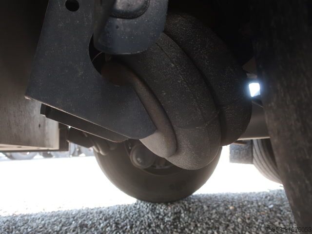 Hladilna polprikolica Schmitz Cargobull SKO 24 Doppelstock 2.700mm Vector HE19 2x PK