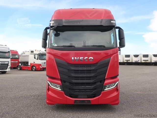 Τυπική μονάδα τράκτορα Iveco S-Way AS 440 S 46 Intarder PTO