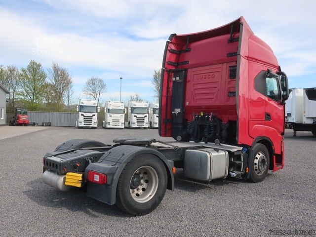 Τυπική μονάδα τράκτορα Iveco S-Way AS 440 S 46 Intarder PTO