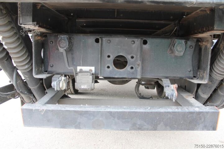 Фургон-будка MERCEDES-BENZ 816 4x2 BL - LBW - Nr.: 076