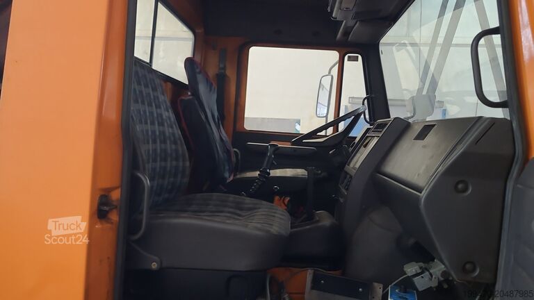 Товарен автомобил - самосвал Mercedes-Benz Unimog 418/10