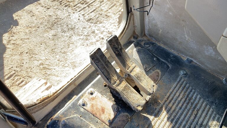 Bager goseničar Liebherr R906 LC Litronic with two buckets