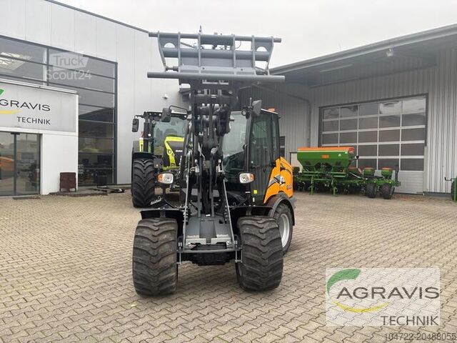 Yardlader Giant G5000