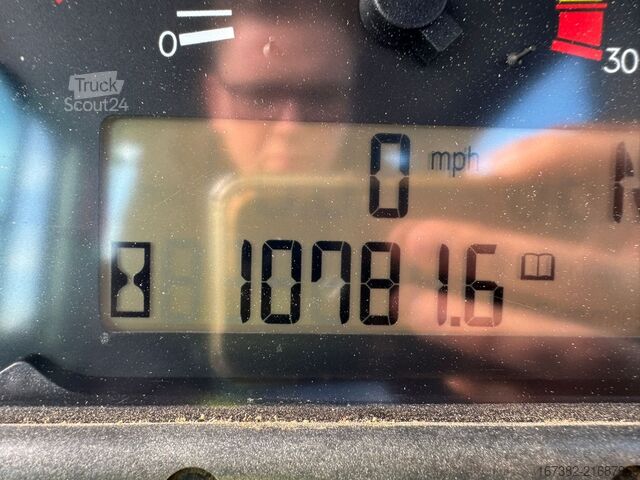 Yol greyderi Caterpillar 140M2 AWD