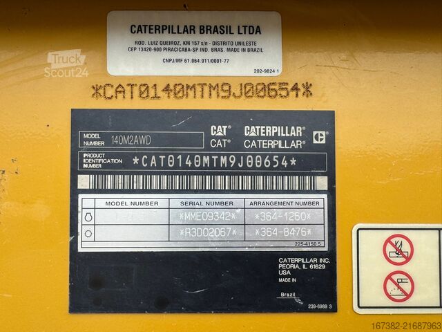 Yol greyderi Caterpillar 140M2 AWD
