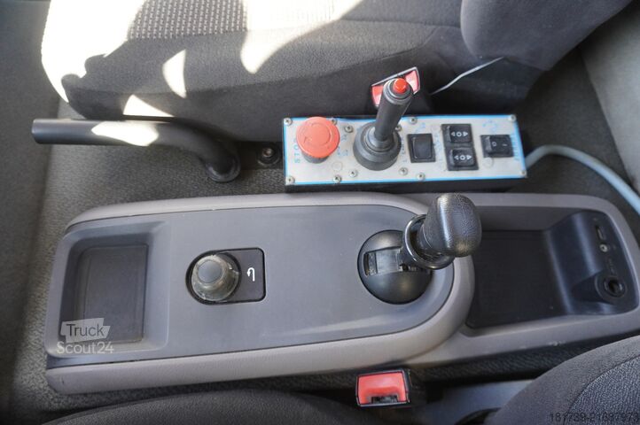 Portacontenedores DAF LF 18.310 E6 / Skip loader Fornal