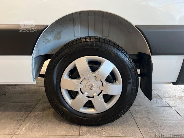 Furgoneta de caja alta NISSAN NV 400 2,3 dCi *Hoch+Lang*Klima*AHK*Garantie*