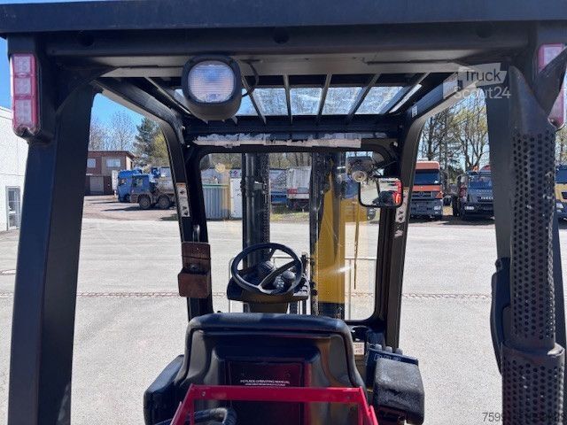Dar koridorlu forklift YALE GLP 16 VX E2175