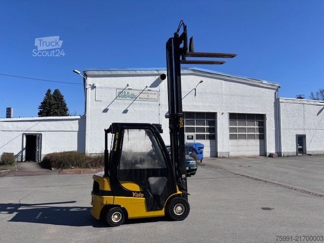 Carrello retrattile YALE Verasitor 20 VX