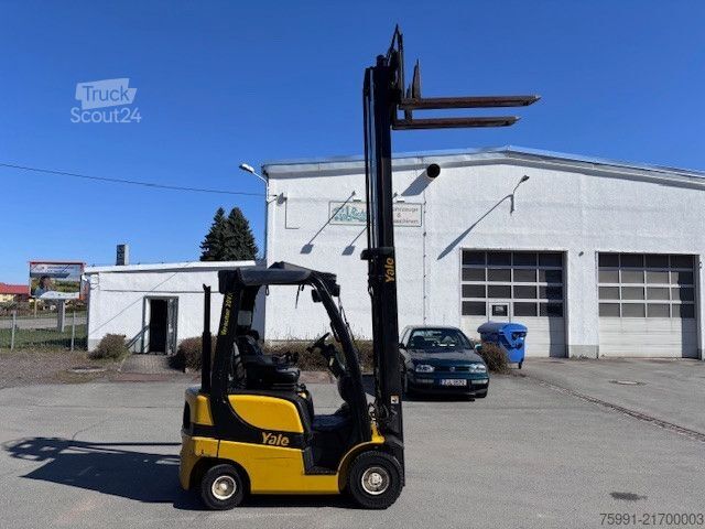 Carrello retrattile YALE Verasitor 20 VX