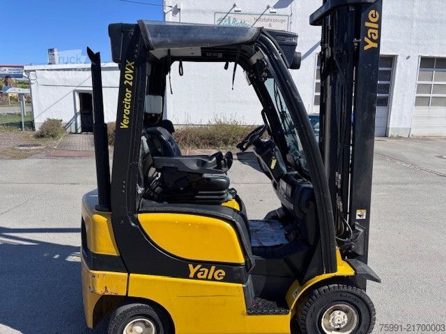 Carrello retrattile YALE Verasitor 20 VX