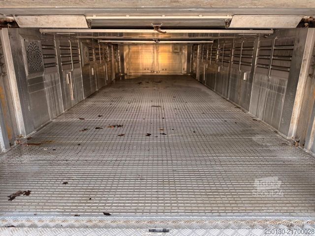 Arklių pervežimo priekaba MENKE-JANZEN 3.Stock mit Aggregat Tränke Durchladetüren