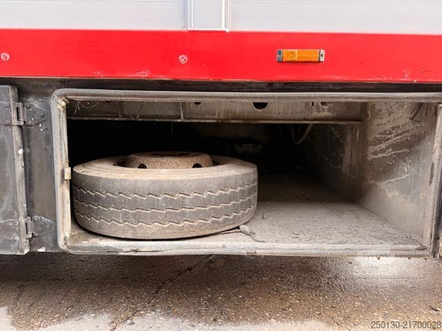 Arklių pervežimo priekaba MENKE-JANZEN 3.Stock mit Aggregat Tränke Durchladetüren