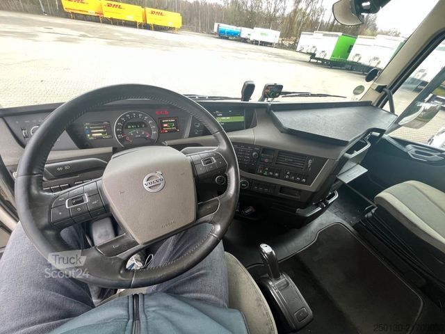 Standard SZM VOLVO FH460 4x2 BL ACC / KLIMA/ LDW / LED