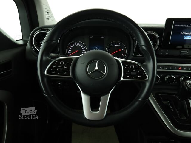 Miniautocarro Mercedes-Benz T 180 d Progressive standard AUT Fernlichtass.