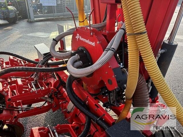 Semoir de précision Kverneland OPTIMA HD E-DRIVE inkl. Kverneland DF1 Fronttank