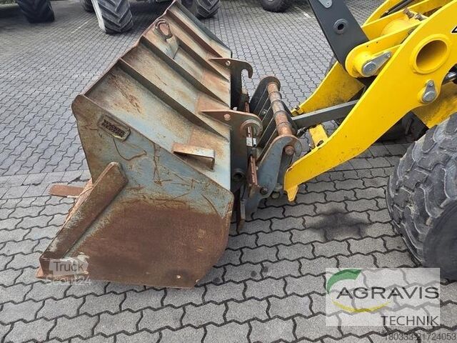 Pagalma iekrāvējs Neuson WL57