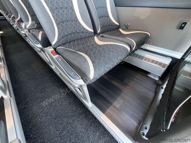 Diaľkový autobus Setra S 515 HD