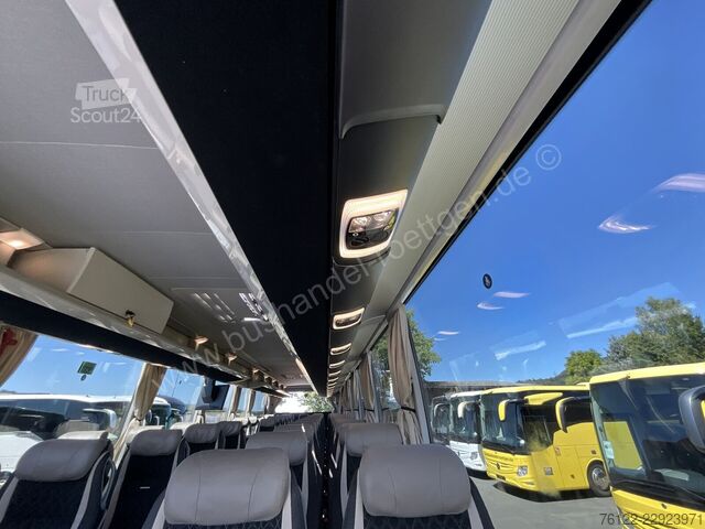Diaľkový autobus Setra S 515 HD
