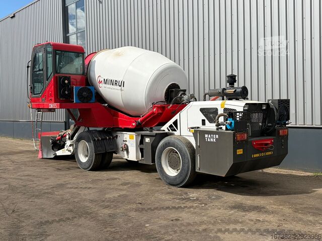 Blender Minrui 4M3 Self Loading Concrete Mixer 4x4