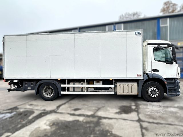 LKW mit Kofferaufbau MERCEDES-BENZ ANTOS 1827 KĂĽhlfahrzeug