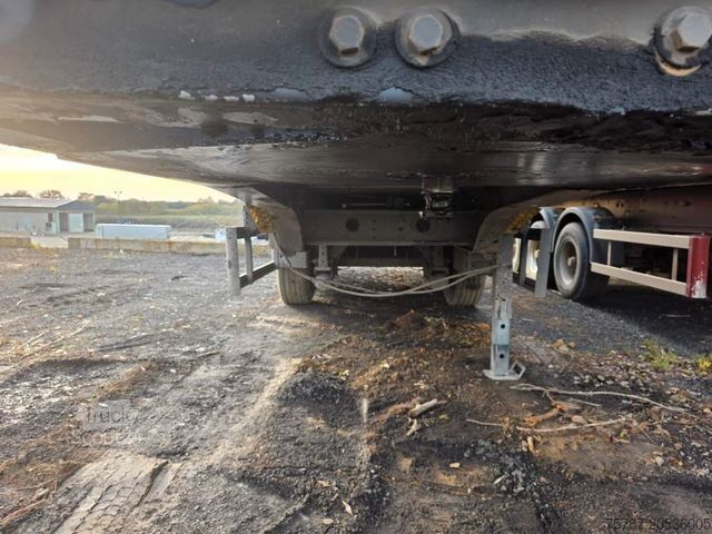 Tippsemi KEMPF ca. 50 cbm Getreidekipper, Unfall, Kornschieber