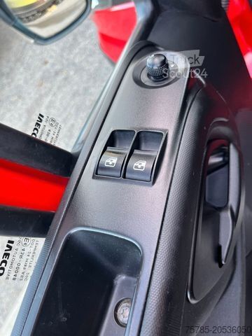 Transporter mit Pritsche & Plane IVECO 70 C 17