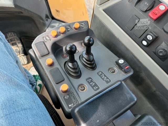 Utovarivač na točkovima CATERPILLAR 972MXE Radlader mit Schaufel 24,9 Tonnen *9096 h