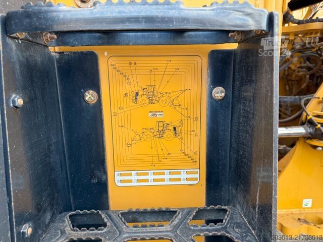 Utovarivač na točkovima CATERPILLAR 972MXE Radlader mit Schaufel 24,9 Tonnen *9096 h