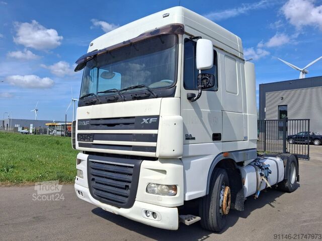 Estándar-SZM DAF XF 105.460 * Spacecab * Manual gearbox *