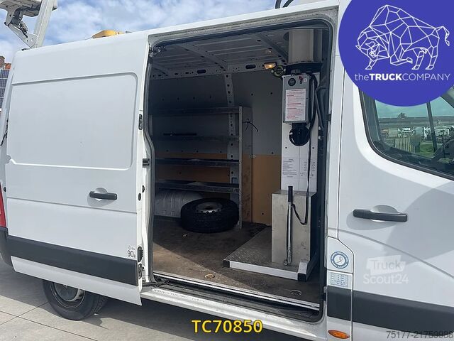 Kaldırma platformu Renault Master 145.35 Nacelle