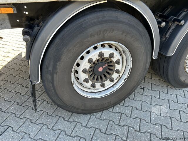 Presenninger, der kan skubbes Hertoghs O3 / Curtainside Trailer / SAF Disk / Loadlift ...