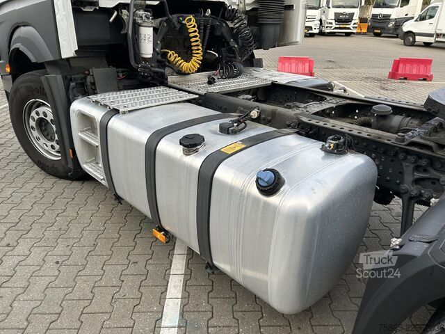 Standard tractor Mercedes-Benz Actros 1845 Gigaspace / Tacho V2 / 391 dkm / Bl...