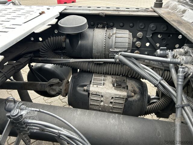 Standard tractor Mercedes-Benz Actros 1845 Gigaspace / Tacho V2 / 371 dkm / Bl...