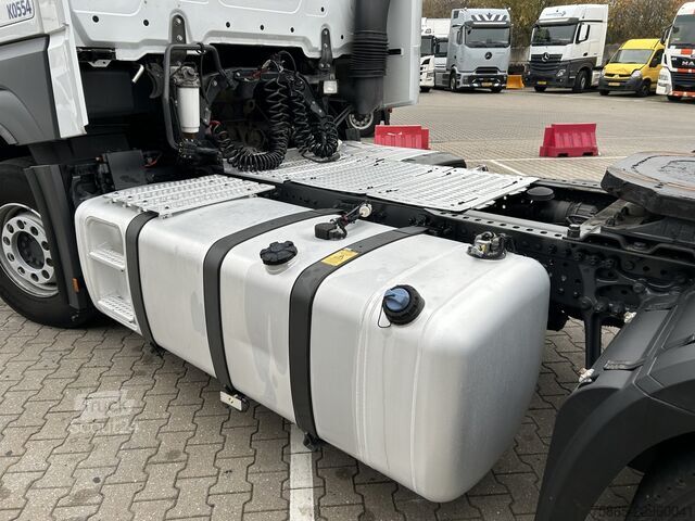 Standard tractor Mercedes-Benz Actros 1845 Gigaspace / Tacho V2 / 371 dkm / Bl...