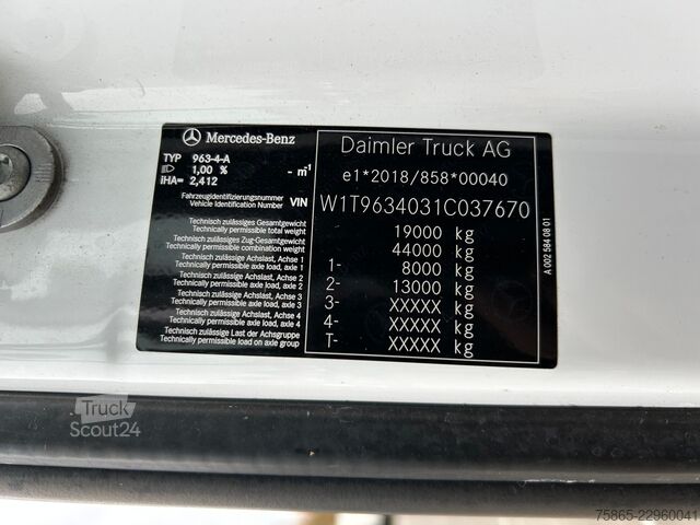 Standard tractor Mercedes-Benz Actros 1845 Gigaspace / Tacho V2 / 371 dkm / Bl...