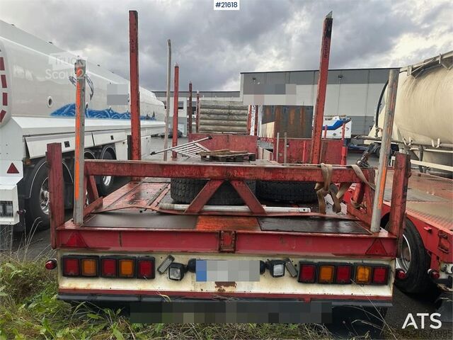 Low loader Vang DC 111 Ts 3 axle well trailer