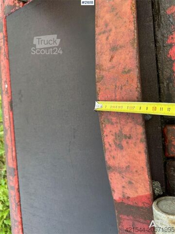 Низкий погрузчик Vang DC 111 Ts 3 axle well trailer