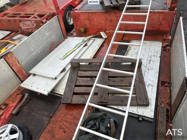 Низкий погрузчик Vang DC 111 Ts 3 axle well trailer