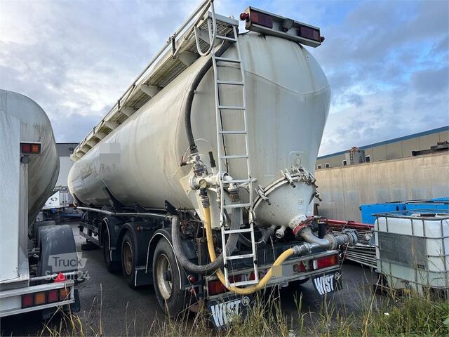 Резервуар Spitzer silo trailer, 3-axle bulk trailer.