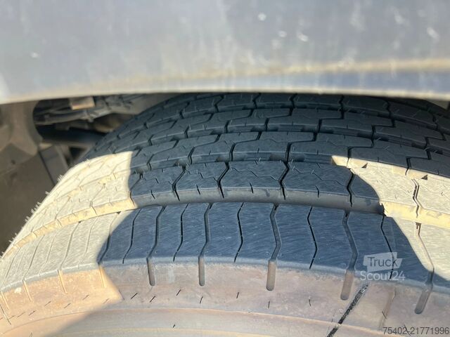 Standard-SZM Iveco S-WAY 490 / Intarder / 2x Tank / New Tyres