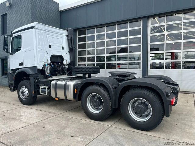 Estándar-SZM Mercedes-Benz Actros 3348 S 6x4 Tractor Head